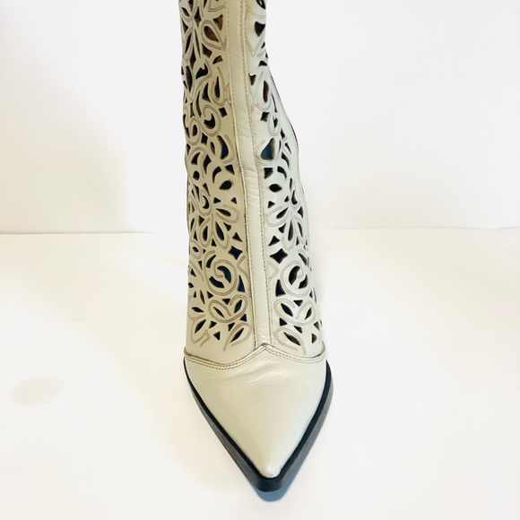 Angela Falconi Cutout Ivory Booties - Picture 3 of 15